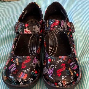 Easy Street Baby dollShoes with Colorful Patterns